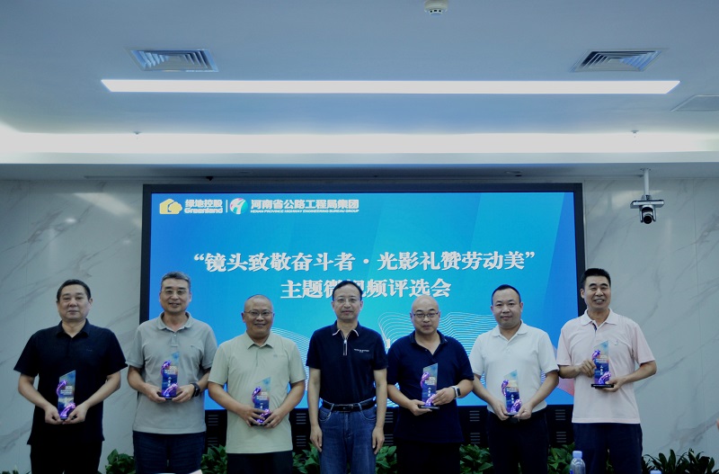 1758016405621.jpg AAA_2892.jpg